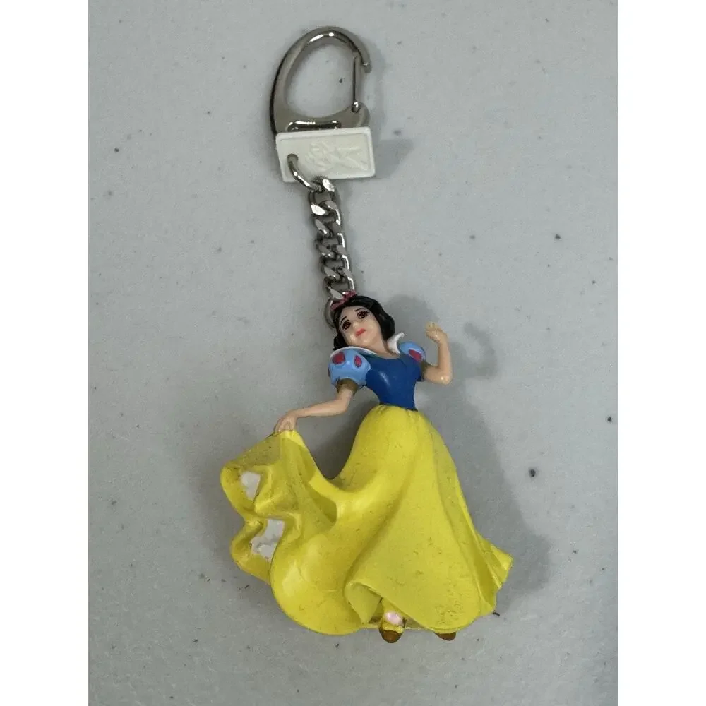 2002 VTG Disney Snow White Figural Clip Keychain Basic Fun Inc.